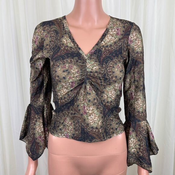 Late 90's Y2K Younique Bell Sleeves V-Neck Top Paisley Blouse Size Medium Green - Picture 1 of 8